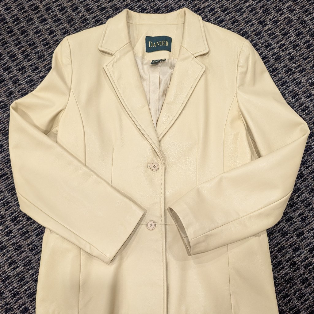 Women's Danier Creme/Beige Genuine Leather Jacket